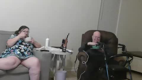 Snapshot of bigcraig123 chatting on 12-04-25, 11:13 Craig online show from 12-04-25, 11:13