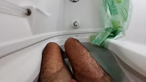 Snapshot of bigcumcanada chatting on 10-30-25, 07:36 bg online show from 10-30-25, 07:36