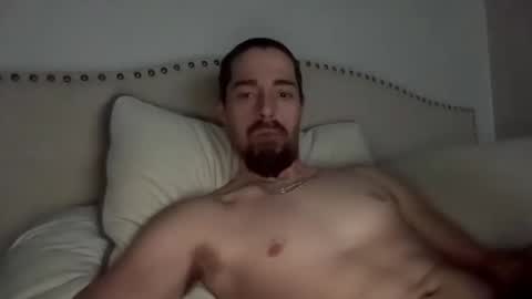 Snapshot of bigdaddy75333 chatting on 12-16-25, 01:27 bigdaddy75333 online show from 12-16-25, 01:27