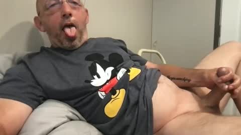 Snapshot of bigdaddydelight chatting on 05-04-26, 05:20 bigdaddydelight online show from 05-04-26, 05:20