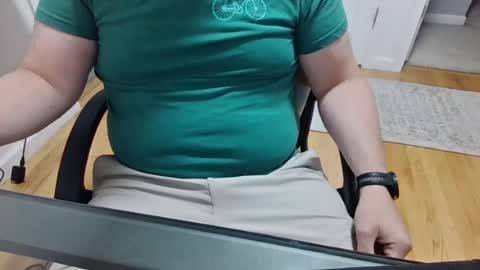 Snapshot of bigdannyyeah chatting on 07-21-26, 08:00 bigdannyyeah online show from 07-21-26, 08:00