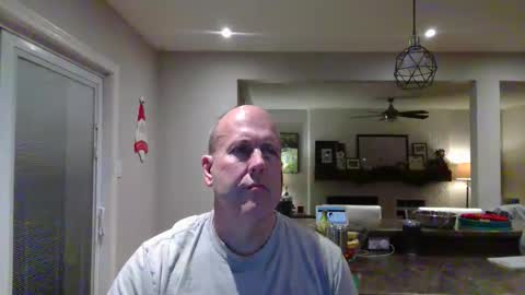 Snapshot of bigdave10005 chatting on 12-15-25, 01:10 bigdave10005 online show from 12-15-25, 01:10