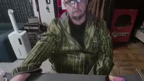 Snapshot of bigdbrillion chatting on 03-14-26, 11:48 Darryl online show from 03-14-26, 11:48