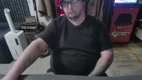 Snapshot of bigdbrillion chatting on 03-15-26, 10:49 Darryl online show from 03-15-26, 10:49