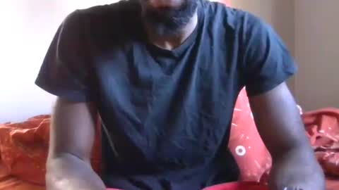 Snapshot of bigdickb917 chatting on 12-22-25, 04:59 Sir Big dick B online show from 12-22-25, 04:59