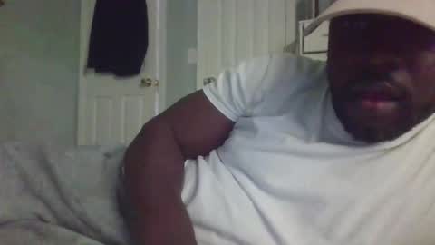 Snapshot of bigdickmuff chatting on 05-12-26, 10:56 bigdickmuff online show from 05-12-26, 10:56