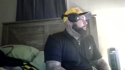 Snapshot of bigdickrican94 chatting on 03-03-26, 06:36 bigdickrican94 online show from 03-03-26, 06:36