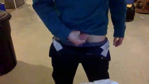 Snapshot of bigdickshowoff9877 chatting on 03-04-25, 12:18 Bigdickshowoff9877 online show from 03-04-25, 12:18