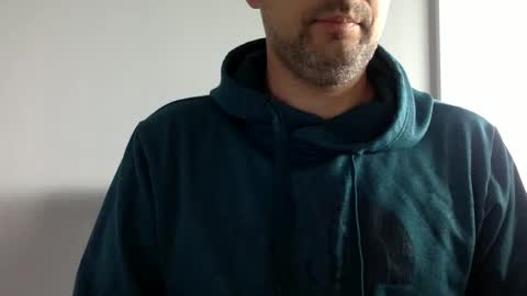 Snapshot of bigdickshowoff9877 chatting on 09-25-25, 03:27 Bigdickshowoff9877 online show from 09-25-25, 03:27