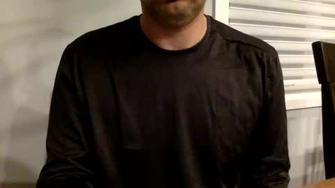 Snapshot of bigdickshowoff9877 chatting on 10-31-25, 05:52 Bigdickshowoff9877 online show from 10-31-25, 05:52