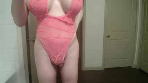 Snapshot of bigdicktrannynicole chatting on 02-15-26, 03:25 bigdicktrannynicole online show from 02-15-26, 03:25