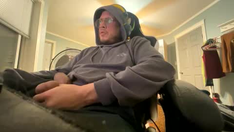 Snapshot of bigdom2k7 chatting on 04-10-26, 09:14 Bigdom1337 online show from 04-10-26, 09:14