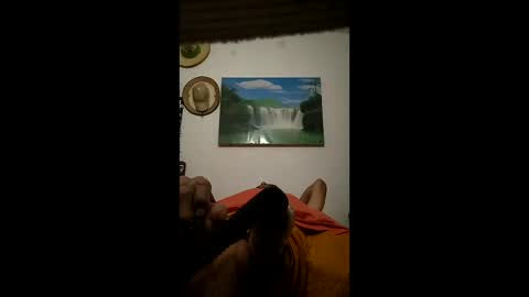 Snapshot of bigfalo58 chatting on 12-17-25, 06:47 bigfalo58 online show from 12-17-25, 06:47