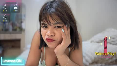Snapshot of bigg_bananats chatting on 04-16-26, 09:43 YourBestGirlTs online show from 04-16-26, 09:43