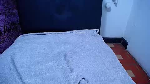  Sunny   online show from 10-11-25, 08:46