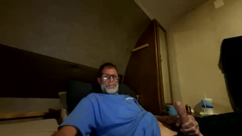 Snapshot of biggcock27 chatting on 10-31-25, 12:11 biggcock27 online show from 10-31-25, 12:11