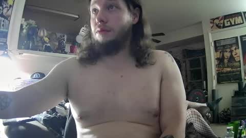 biggerisbetter21 online show from 12-16-24, 05:49