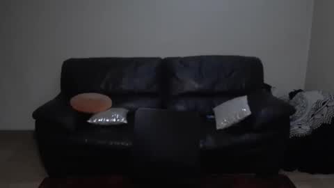 Snapshot of biggest_pussy chatting on 03-11-25, 12:06 Lady Dancer2 online show from 03-11-25, 12:06