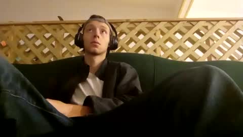 Snapshot of biggestboiiii chatting on 01-26-25, 11:29 biggestboiiii online show from 01-26-25, 11:29