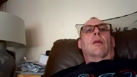 Snapshot of biggloves4bighands chatting on 05-30-26, 04:26 biggloves4bighands online show from 05-30-26, 04:26