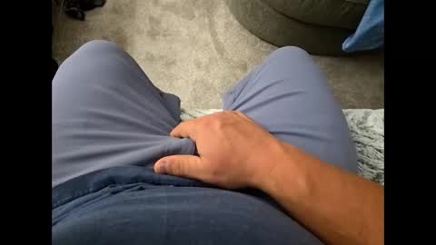 Snapshot of biggpappy69 chatting on 09-17-25, 02:24 biggpappy69 online show from 09-17-25, 02:24