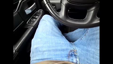 Snapshot of biggpappy69 chatting on 10-08-25, 05:10 biggpappy69 online show from 10-08-25, 05:10