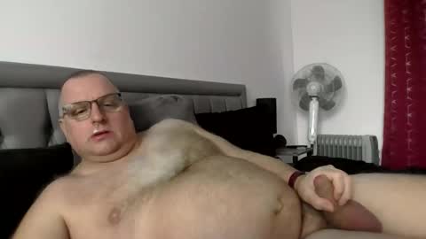 Snapshot of bigguy2014 chatting on 02-18-26, 11:28 bigguy2014 online show from 02-18-26, 11:28