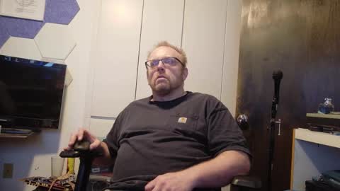 Snapshot of biggydee8989 chatting on 02-06-26, 07:06 biggydee8989 online show from 02-06-26, 07:06