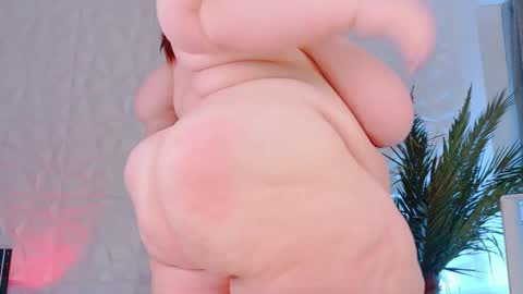 BIGGY MELON online show from 02-10-25, 04:36