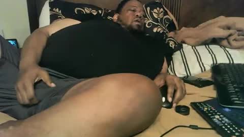 Snapshot of biggyscorpio chatting on 02-17-25, 04:31 biggyscorpio online show from 02-17-25, 04:31