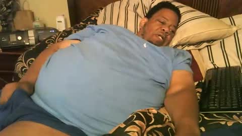 Snapshot of biggyscorpio chatting on 10-23-25, 05:29 biggyscorpio online show from 10-23-25, 05:29