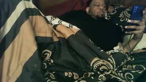 Snapshot of biggyscorpio chatting on 10-27-25, 06:17 biggyscorpio online show from 10-27-25, 06:17