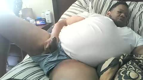 Snapshot of biggyscorpio chatting on 11-14-25, 04:06 biggyscorpio online show from 11-14-25, 04:06