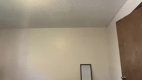 Snapshot of bigheadaddy90 chatting on 10-18-25, 07:14 Daniel Noelia online show from 10-18-25, 07:14