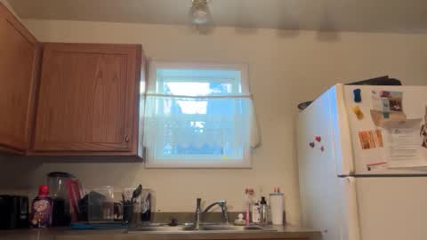 Snapshot of bigheadaddy90 chatting on 11-12-25, 03:12 Daniel Noelia online show from 11-12-25, 03:12