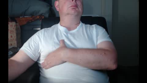 Snapshot of bighorn1981 chatting on 02-15-26, 12:25 bighorn1981 online show from 02-15-26, 12:25