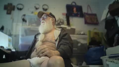 Snapshot of bigjeff01 chatting on 01-06-26, 04:11 bigjeff01 online show from 01-06-26, 04:11