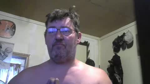 Snapshot of bigjohn41000 chatting on 10-02-25, 10:28 bigjohn41000 online show from 10-02-25, 10:28