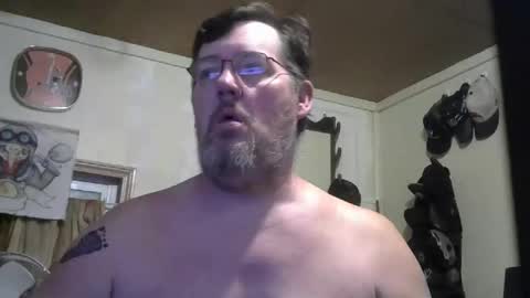 Snapshot of bigjohn41000 chatting on 11-17-25, 10:21 bigjohn41000 online show from 11-17-25, 10:21