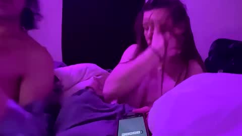 Snapshot of bigkitties69 chatting on 02-14-25, 02:54 Bigkitties online show from 02-14-25, 02:54