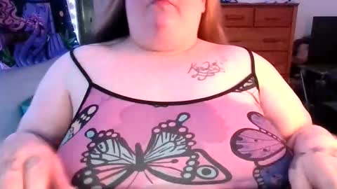 Snapshot of bigmama91 chatting on 05-04-26, 02:57 bigmama91 online show from 05-04-26, 02:57