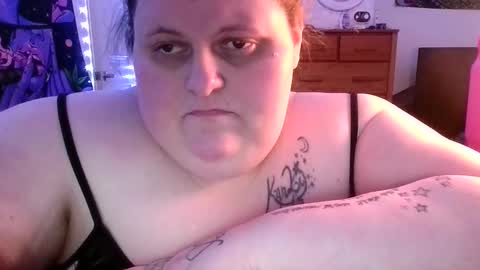 Snapshot of bigmama91 chatting on 05-15-26, 03:19 bigmama91 online show from 05-15-26, 03:19