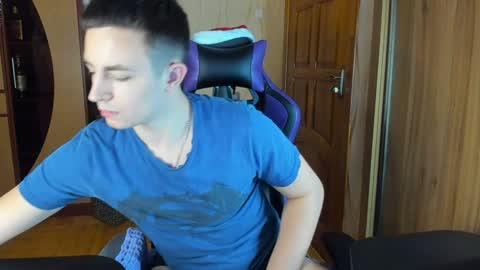 Snapshot of bigmark03 chatting on 01-17-25, 01:24 BigMark03 online show from 01-17-25, 01:24