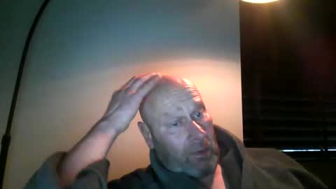 bigmike3339 online show from 12-18-24, 08:42