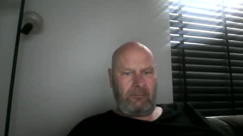 Snapshot of bigmike3339 chatting on 02-12-26, 08:31 bigmike3339 online show from 02-12-26, 08:31
