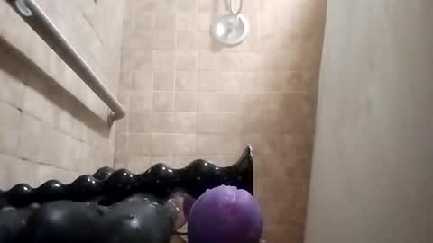 Snapshot of bignastyfilthy chatting on 10-06-25, 03:15 bignastyfilthy online show from 10-06-25, 03:15