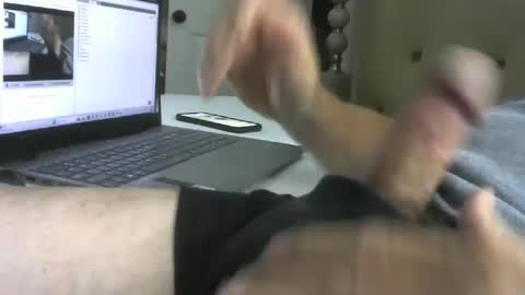 Snapshot of bignforsex chatting on 09-25-25, 03:43 Txbator1 online show from 09-25-25, 03:43