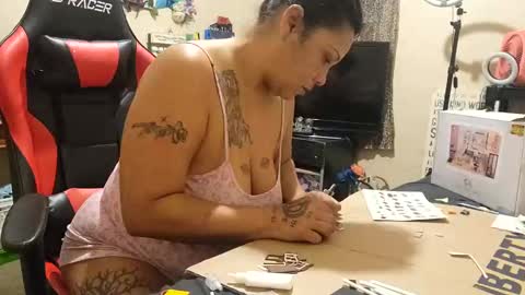 the Mini mami online show from 02-04-25, 10:43