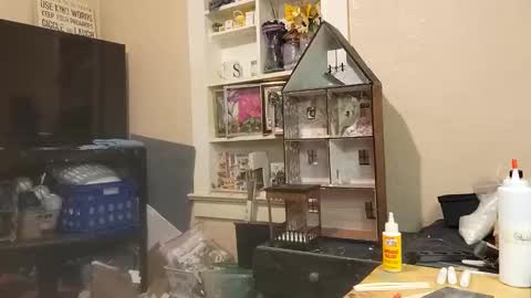 the Mini mami online show from 03-07-25, 05:40