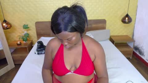 bigroundbooty_ online show from 04-18-26, 07:07